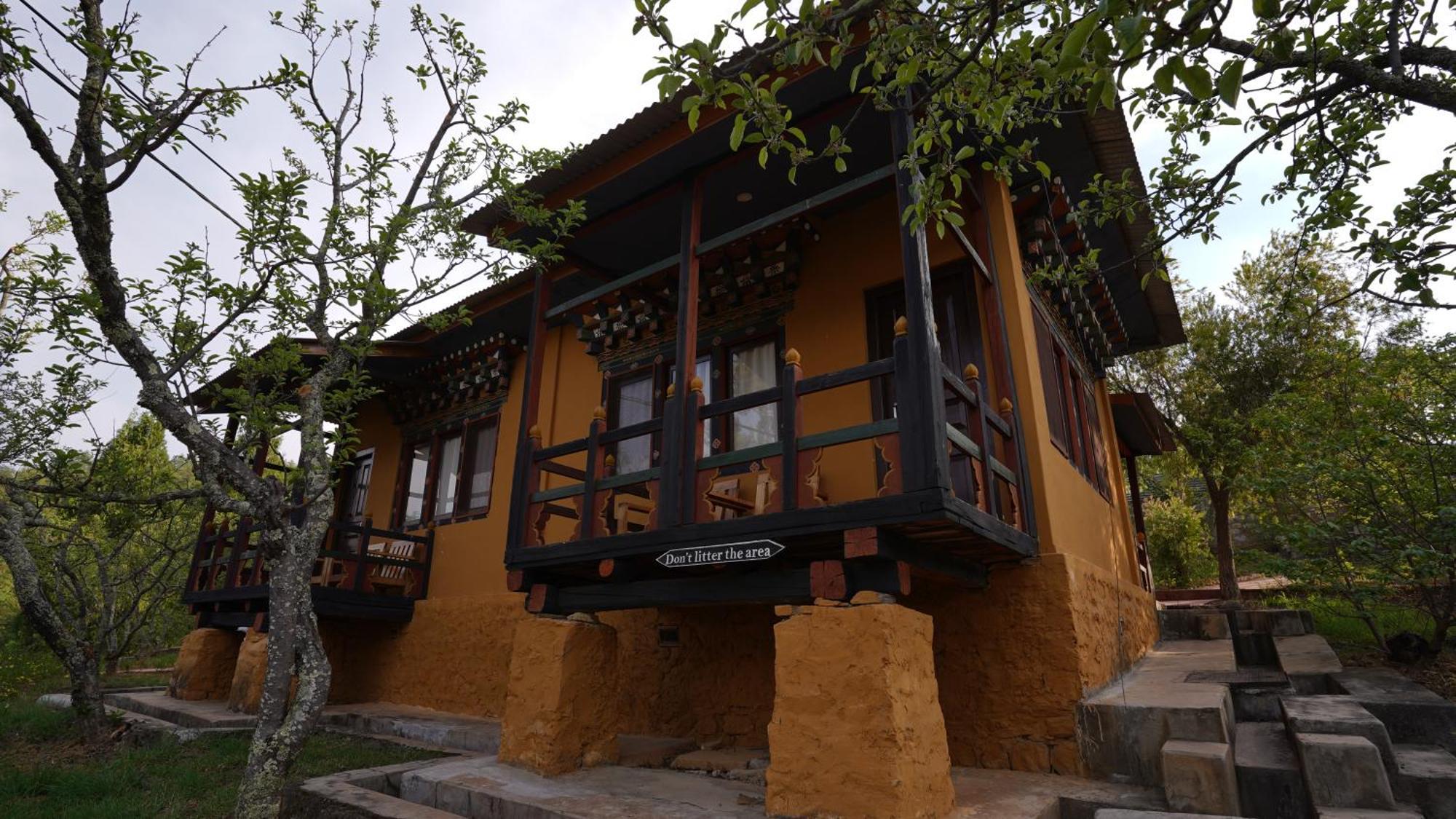 Hotel Olathang Paro Bagian luar foto
